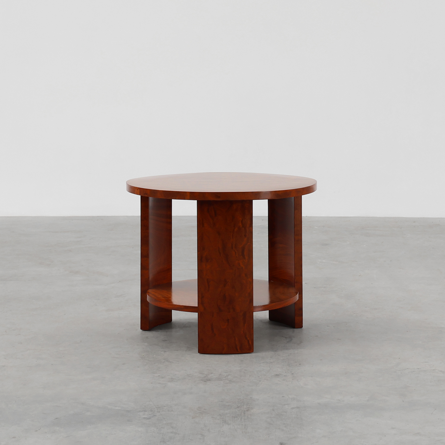 Round Art Deco coffee table in burl veneer, France ca. 1920-img